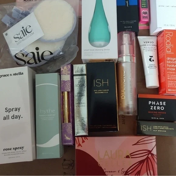 Mystery box of skincare and makeup- All New and fresh! - Picture 4 of 5